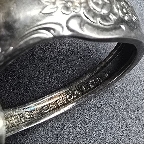WMA Rogers Oneida Silver Plated Spoon Ring Size 7.25 - Picture 6 of 7